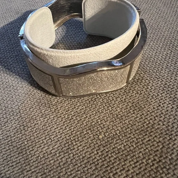 Sparkly Silver-tone Bracelet - Picture 3 of 4